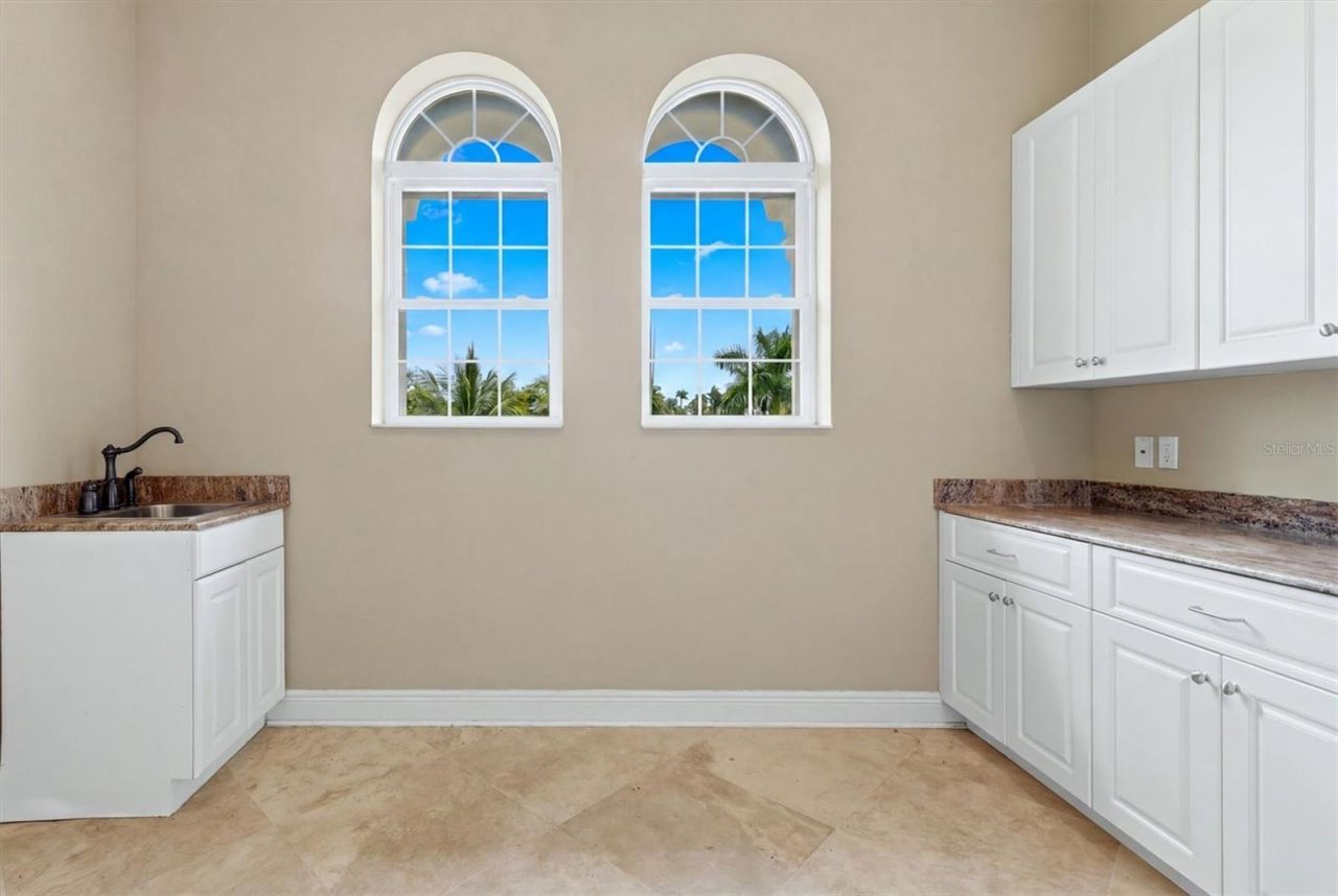 1304 Jumana Loop, Apollo Beach, FL 33572 Photo