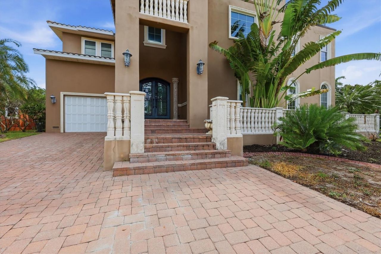 1304 Jumana Loop, Apollo Beach, FL 33572 Photo