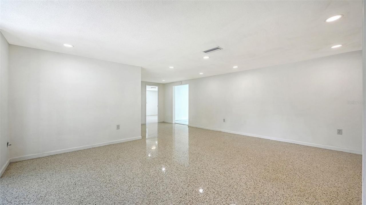 6711 S Lockwood Ridge Road, Sarasota, FL 34231 Photo