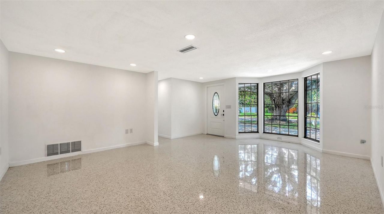 6711 S Lockwood Ridge Road, Sarasota, FL 34231 Photo