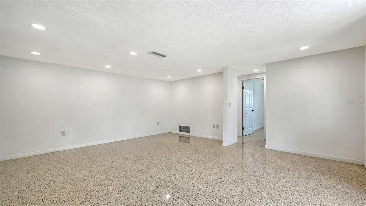 6711 S Lockwood Ridge Road, Sarasota, FL 34231 Photo
