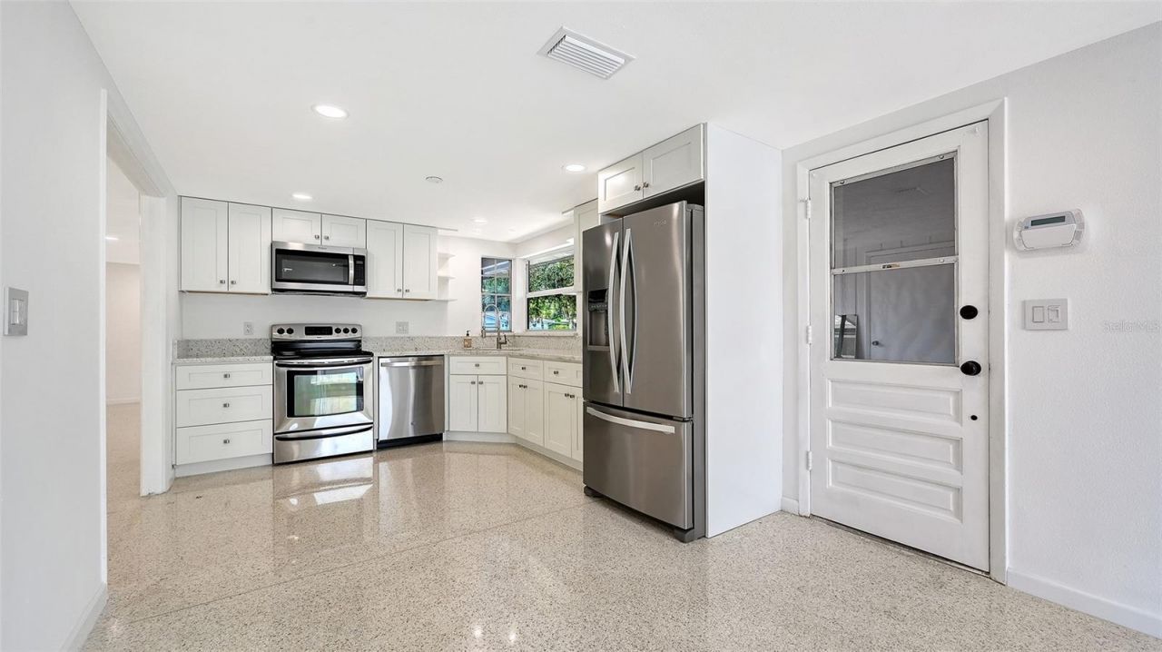 6711 S Lockwood Ridge Road, Sarasota, FL 34231 Photo
