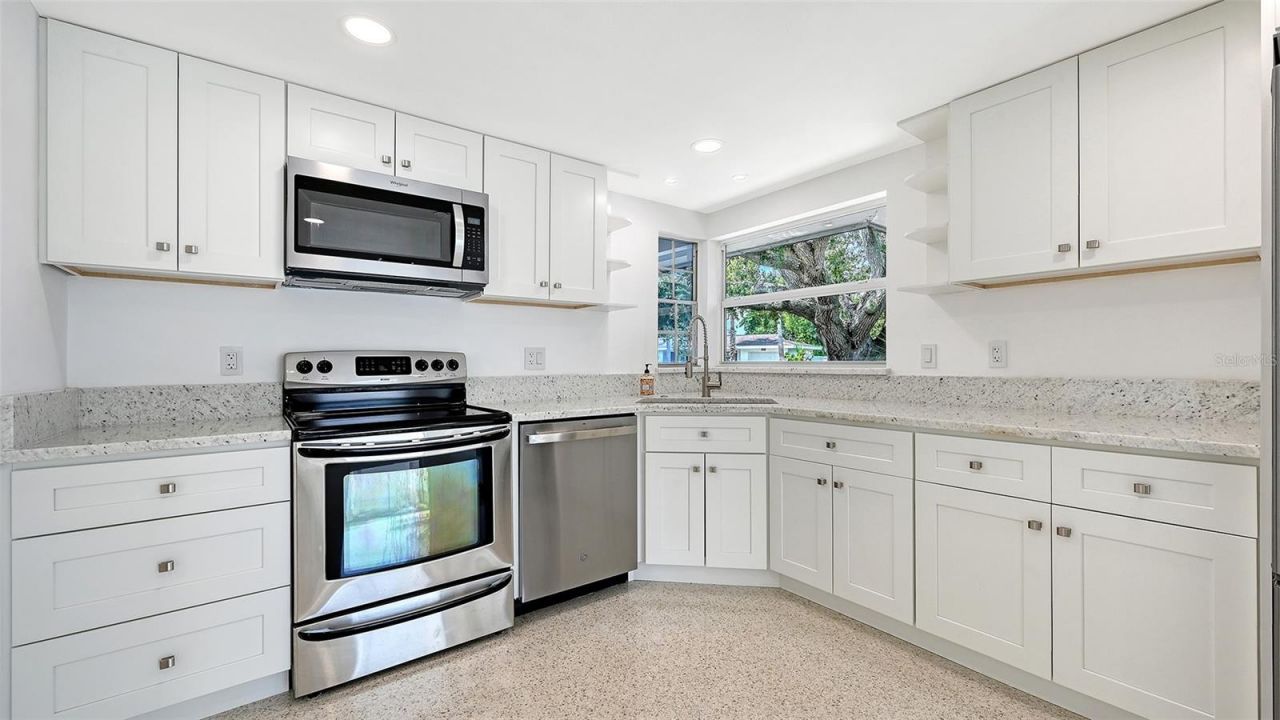 6711 S Lockwood Ridge Road, Sarasota, FL 34231 Photo