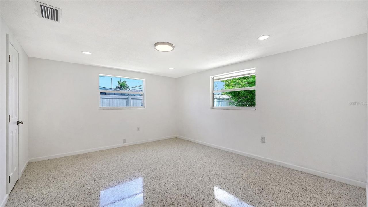 6711 S Lockwood Ridge Road, Sarasota, FL 34231 Photo
