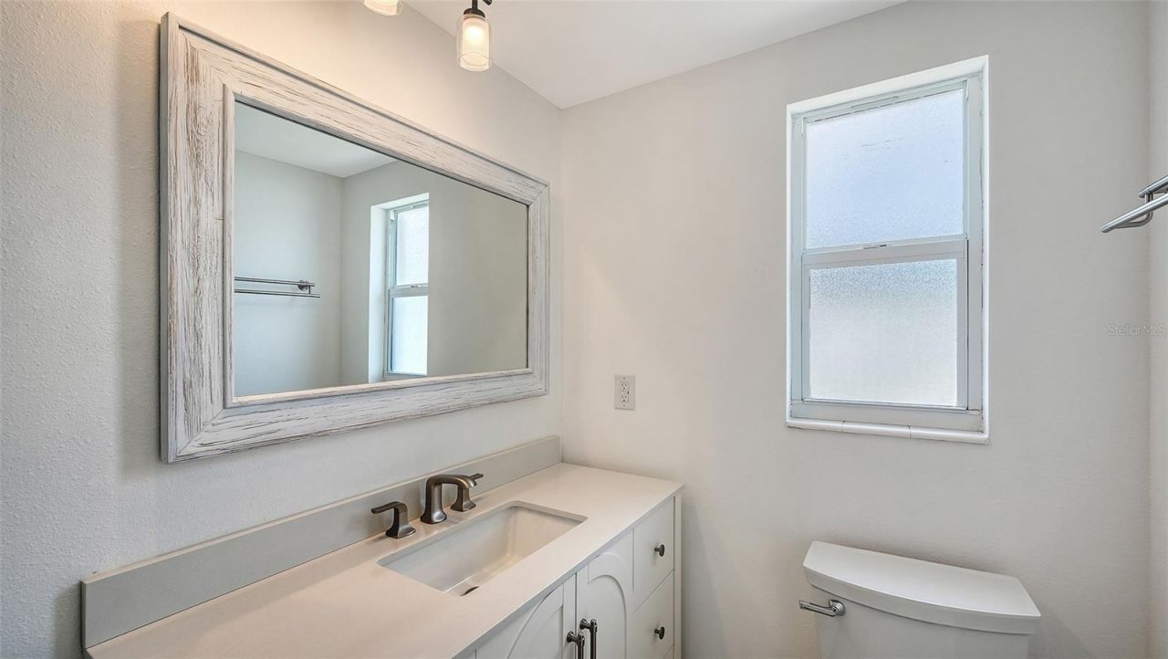 6711 S Lockwood Ridge Road, Sarasota, FL 34231 Photo