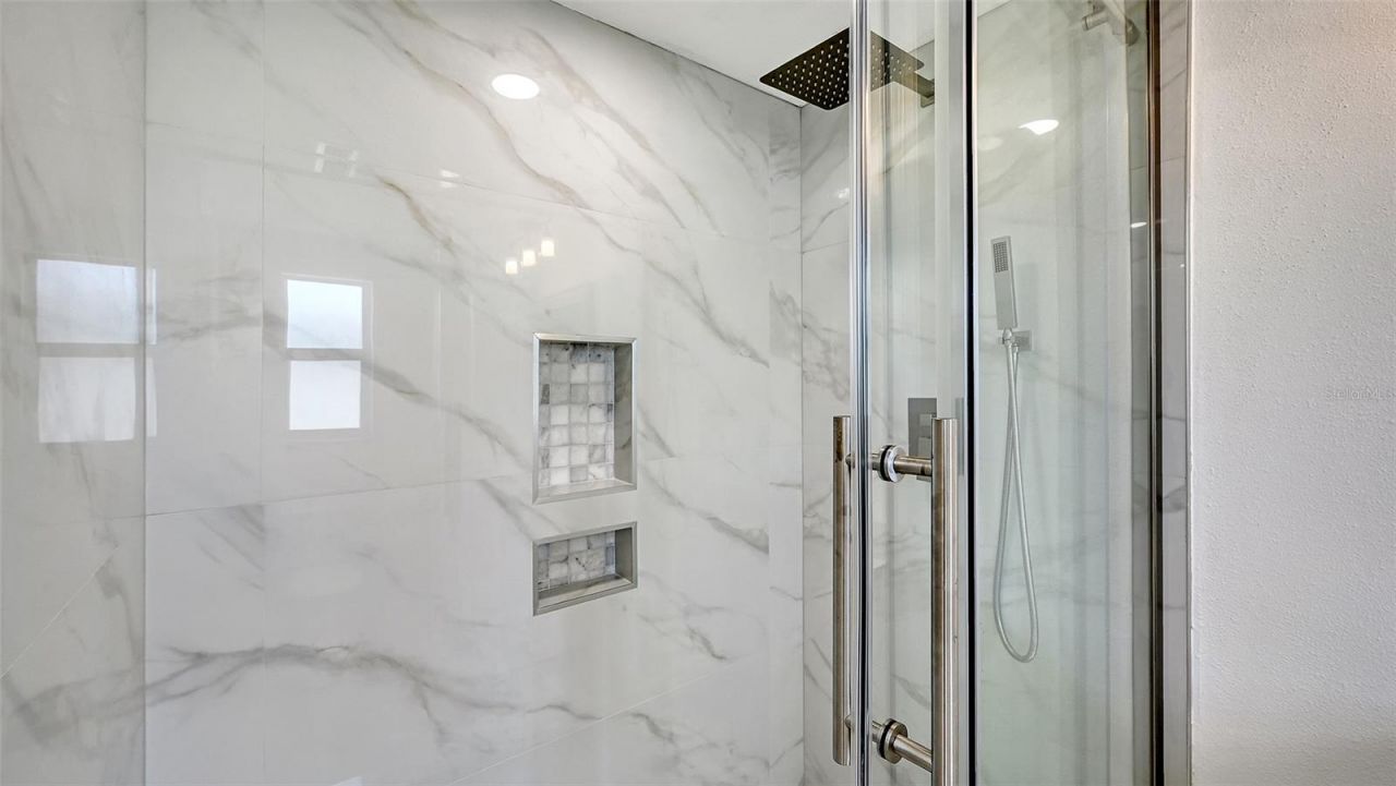 6711 S Lockwood Ridge Road, Sarasota, FL 34231 Photo