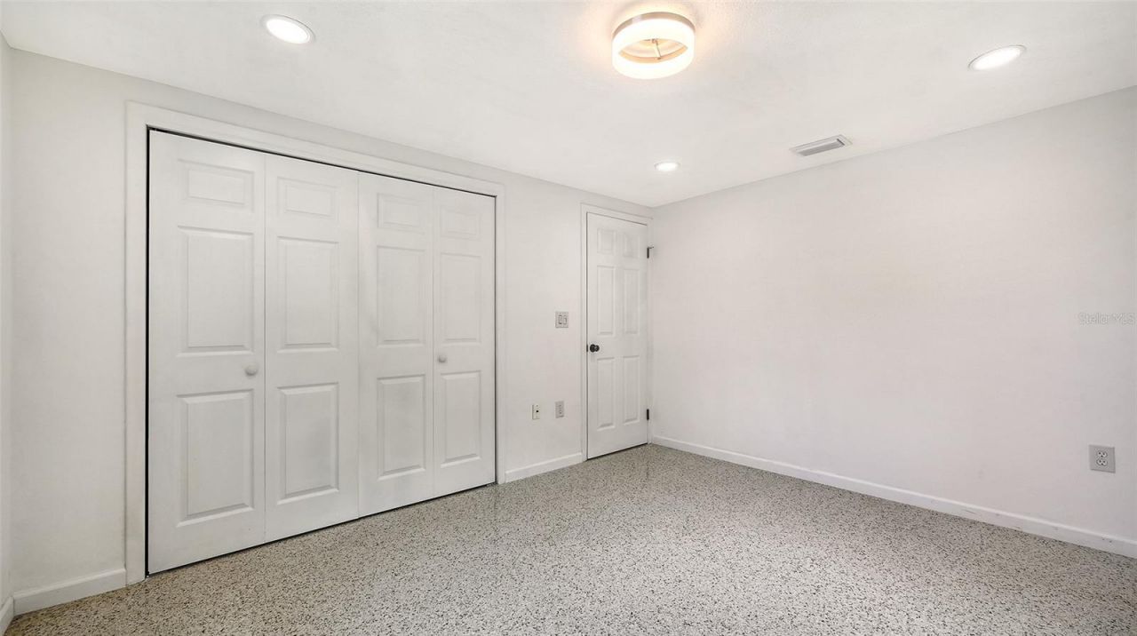 6711 S Lockwood Ridge Road, Sarasota, FL 34231 Photo