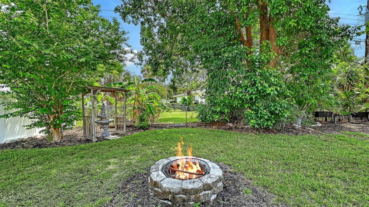 6711 S Lockwood Ridge Road, Sarasota, FL 34231 Photo