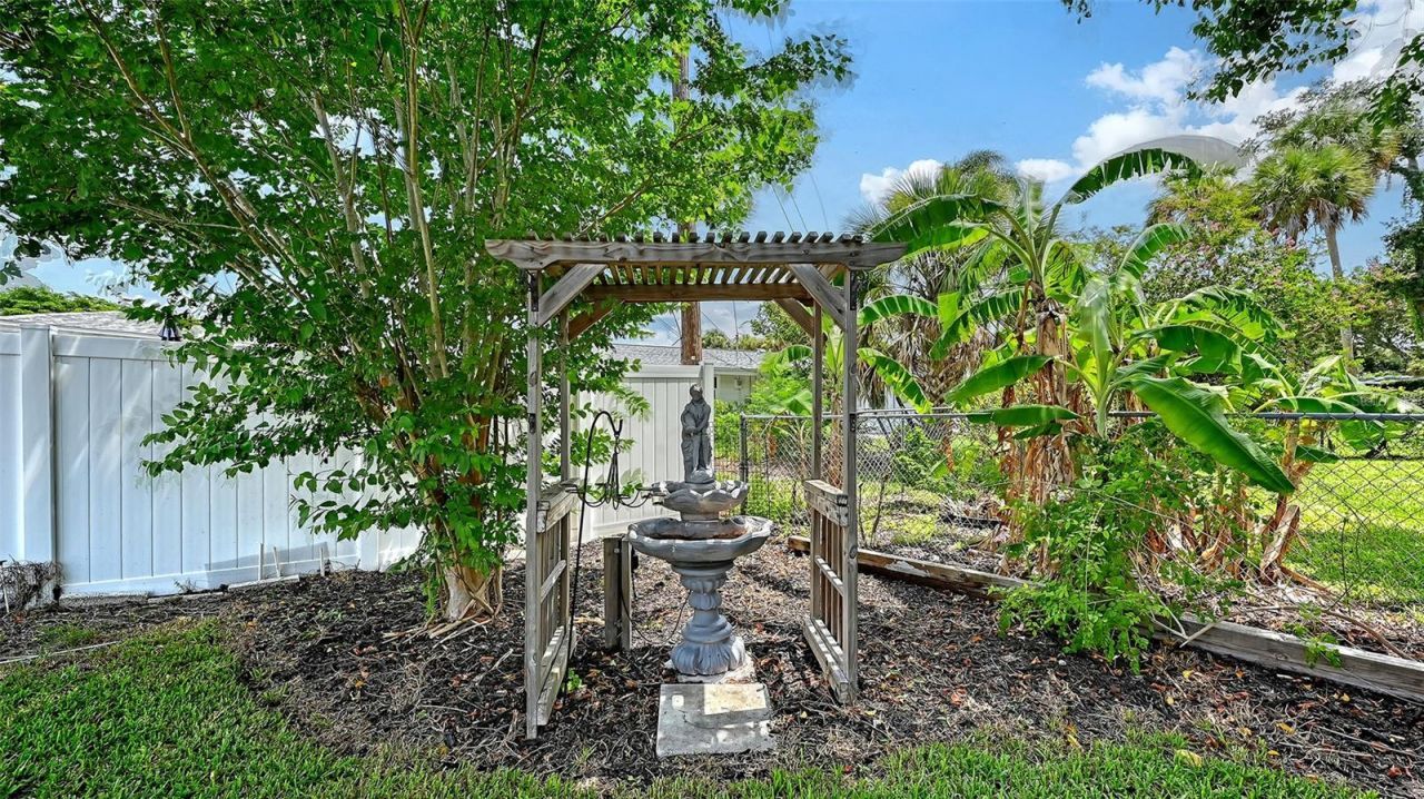 6711 S Lockwood Ridge Road, Sarasota, FL 34231 Photo