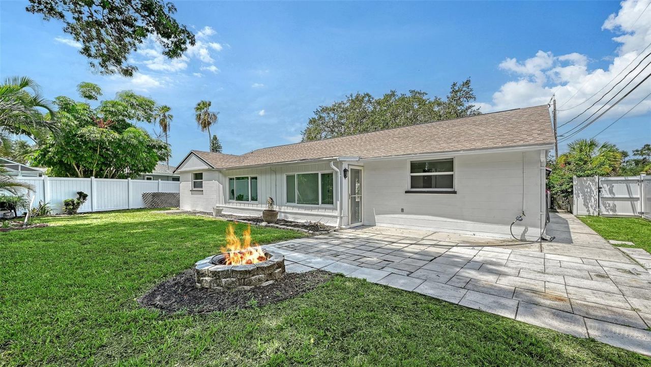 6711 S Lockwood Ridge Road, Sarasota, FL 34231 Photo