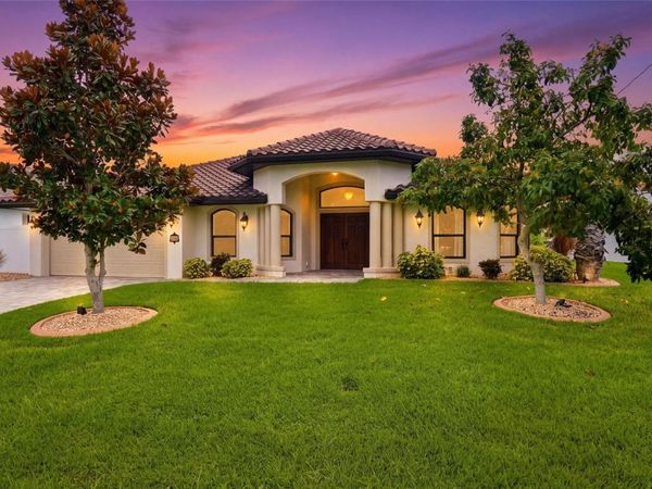 3221 SE 10TH AVENUE , CAPE CORAL, FL 33904