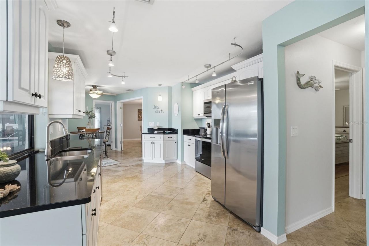 3221 SE 10th Avenue, Cape Coral, FL 33904 Photo