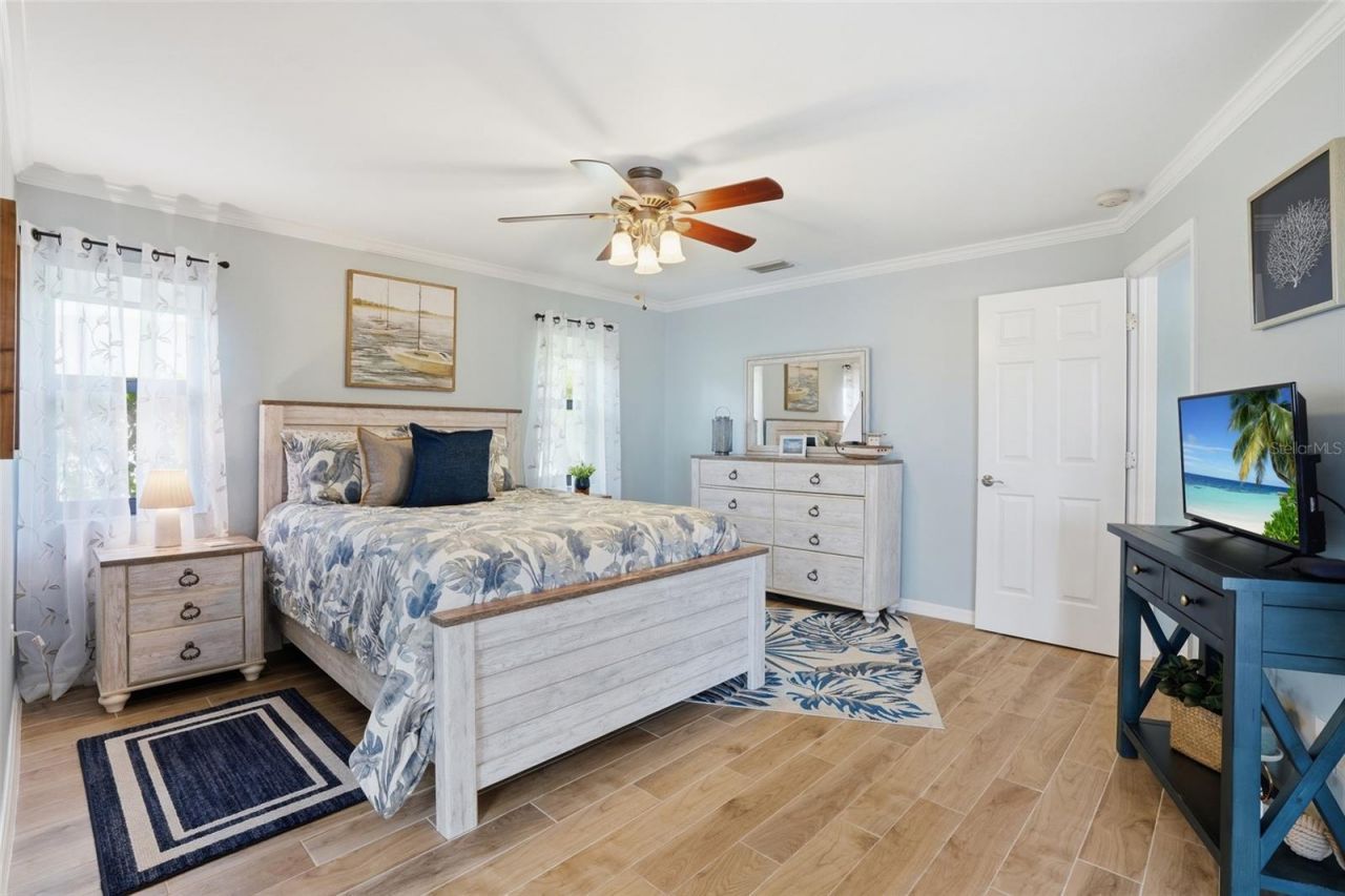 3221 SE 10th Avenue, Cape Coral, FL 33904 Photo