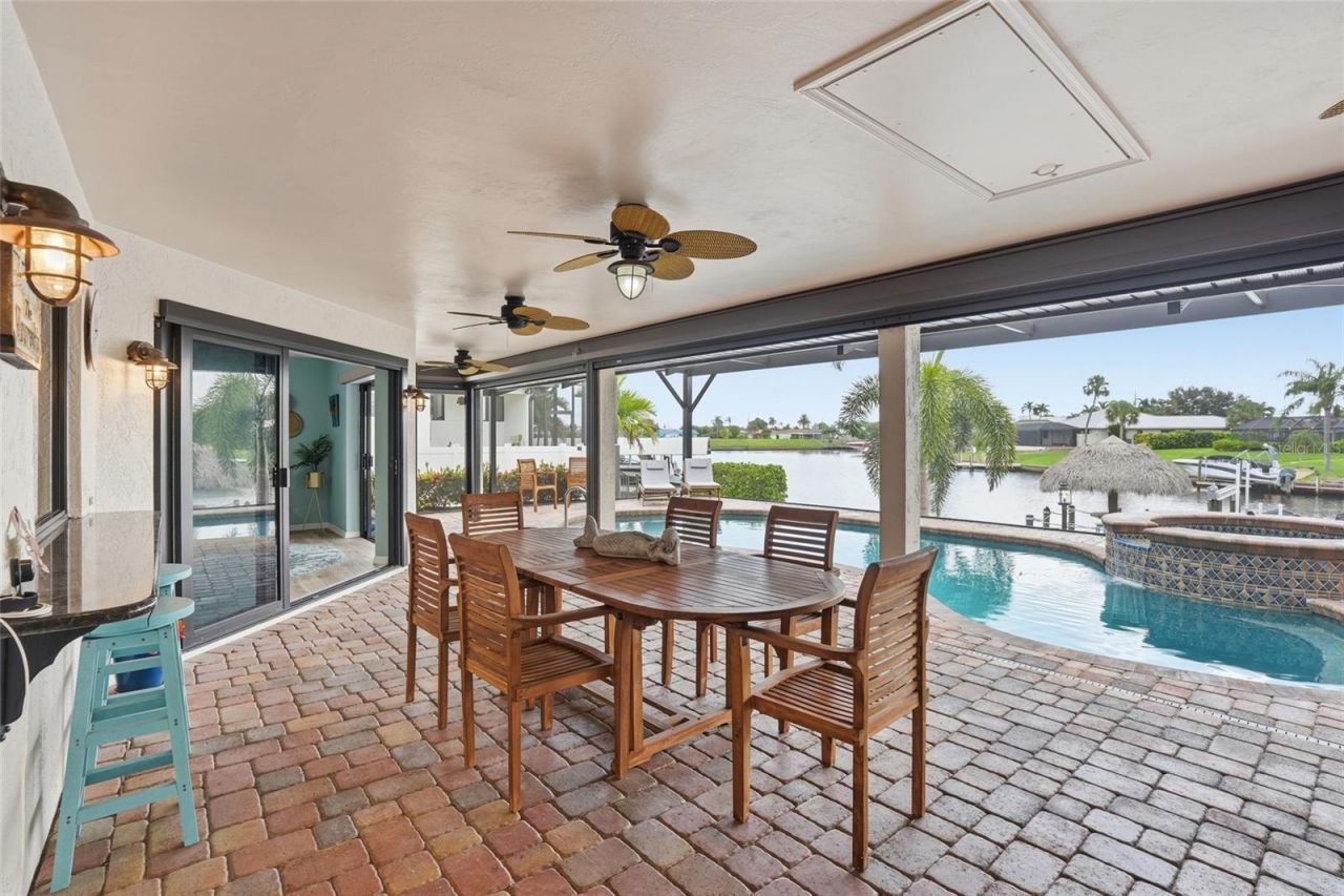 3221 SE 10th Avenue, Cape Coral, FL 33904 Photo