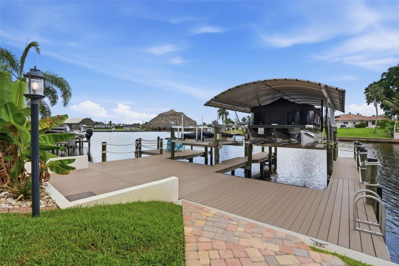 3221 SE 10th Avenue, Cape Coral, FL 33904 Photo