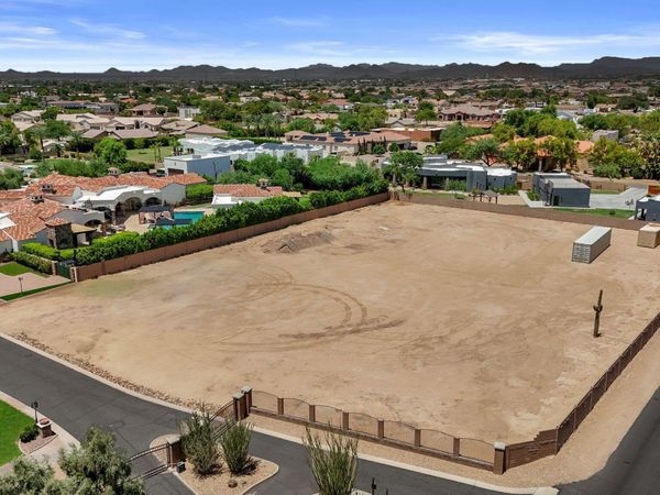 W Electra Lane, Unit -, Peoria, AZ 85383