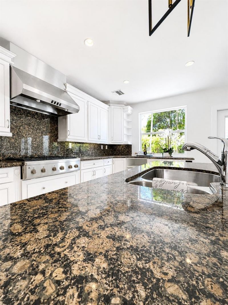 12345 SW 63rd Ave, Pinecrest, FL 33156 Photo