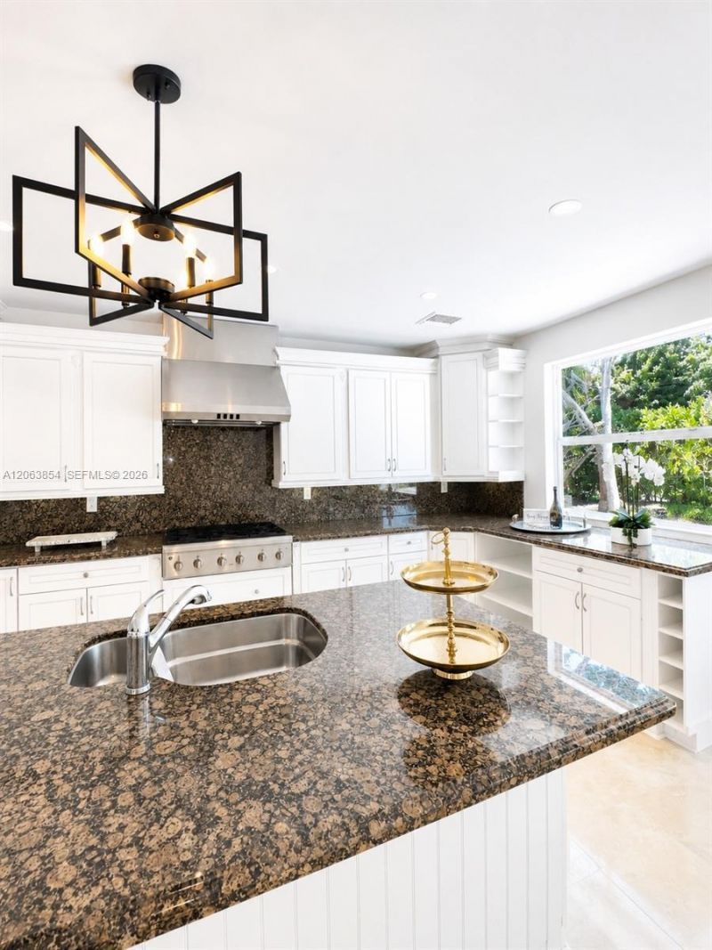 12345 SW 63rd Ave, Pinecrest, FL 33156 Photo