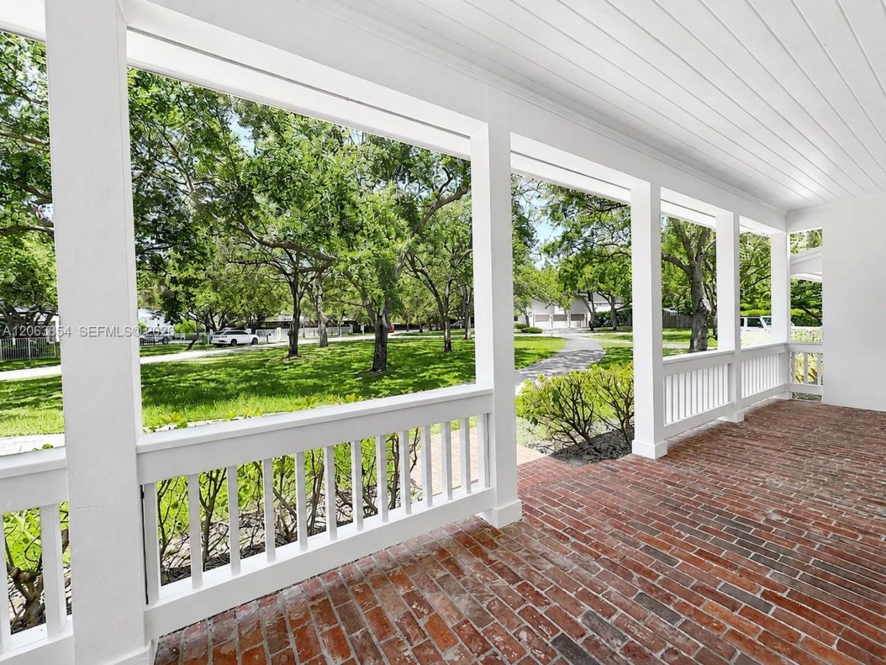 12345 SW 63rd Ave, Pinecrest, FL 33156 Photo