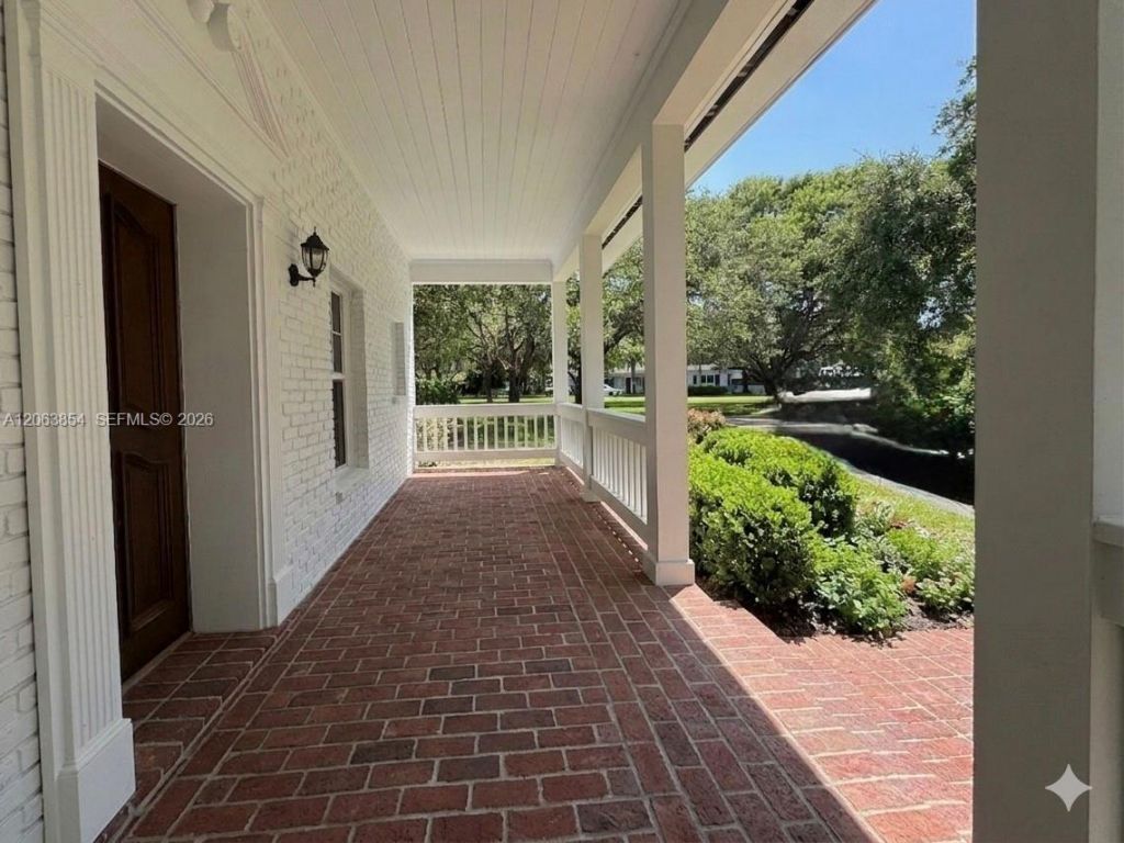 12345 SW 63rd Ave, Pinecrest, FL 33156 Photo