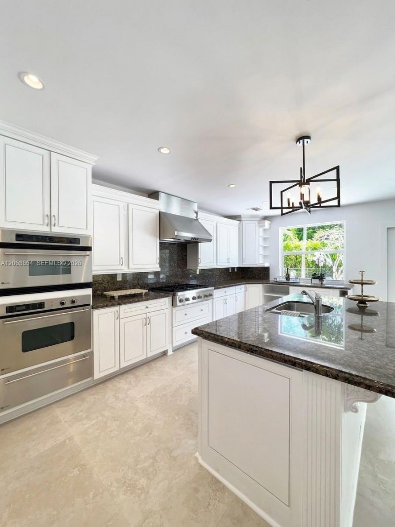 12345 SW 63rd Ave, Pinecrest, FL 33156 Photo