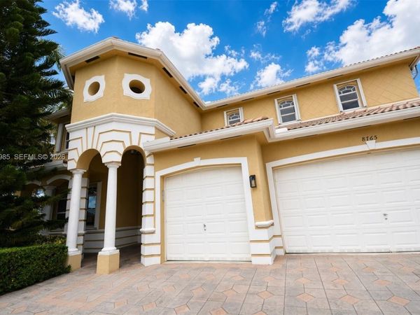 8765 SW 208th St, Cutler Bay, FL 33189