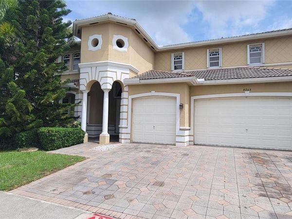 8765 SW 208th St , Cutler Bay, FL 33189