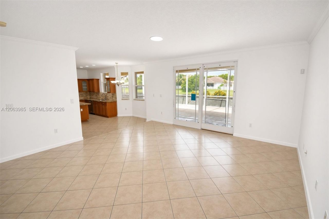 8765 SW 208th St, Cutler Bay, FL 33189 Photo