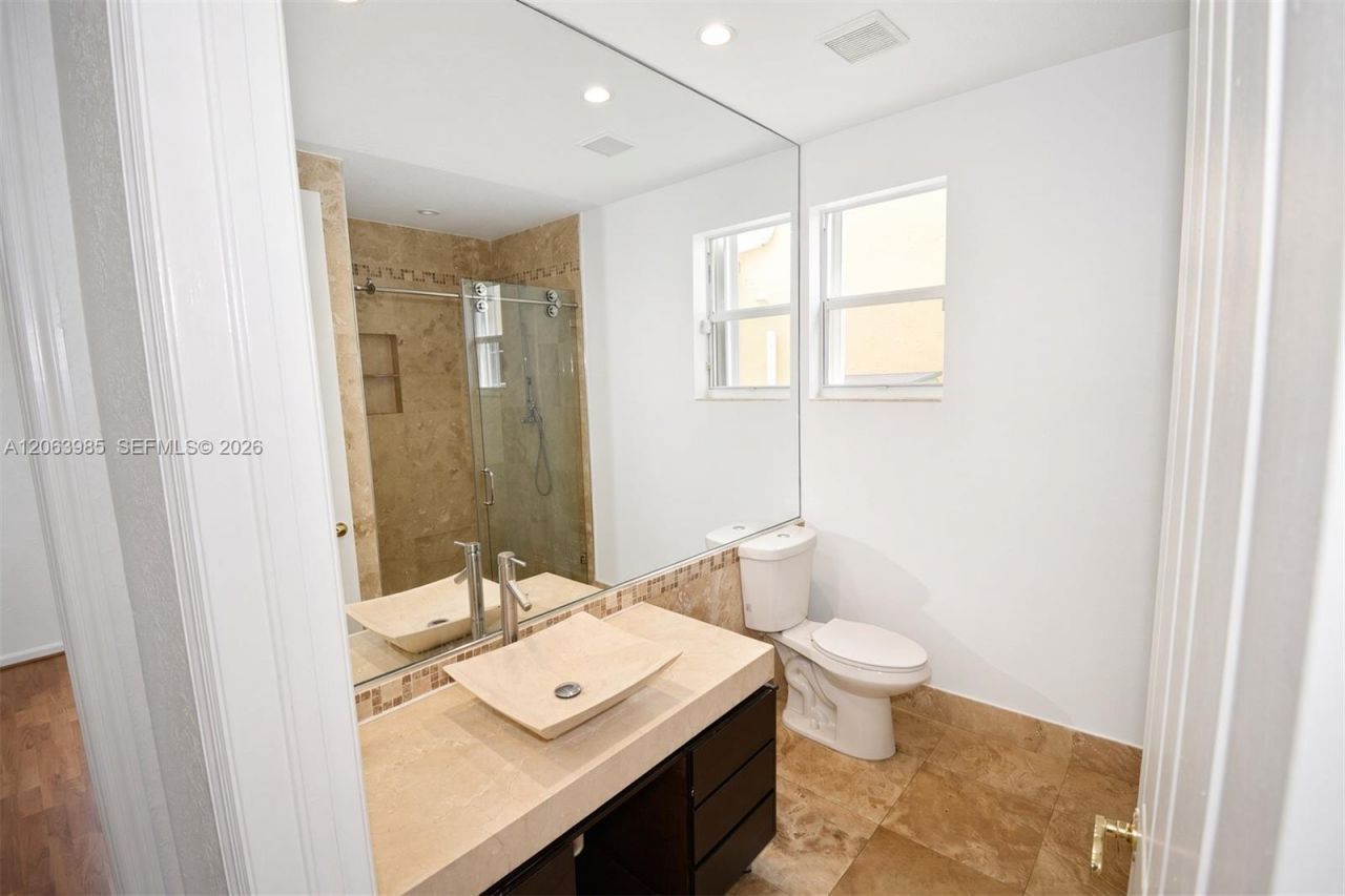 8765 SW 208th St, Cutler Bay, FL 33189 Photo