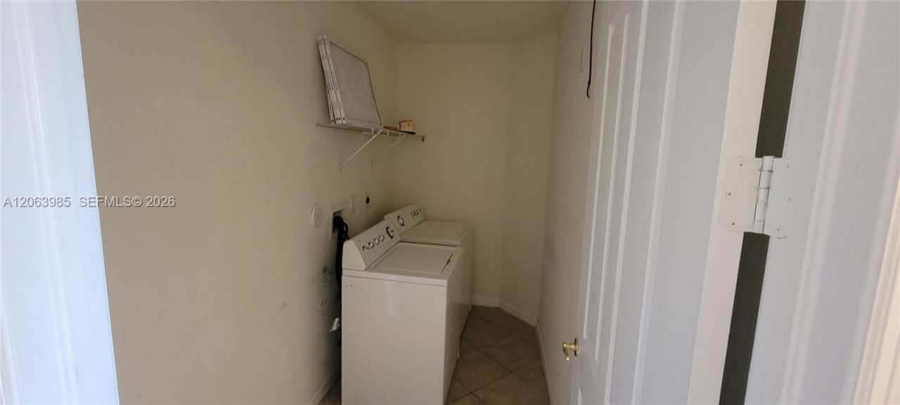 8765 SW 208th St, Cutler Bay, FL 33189 Photo