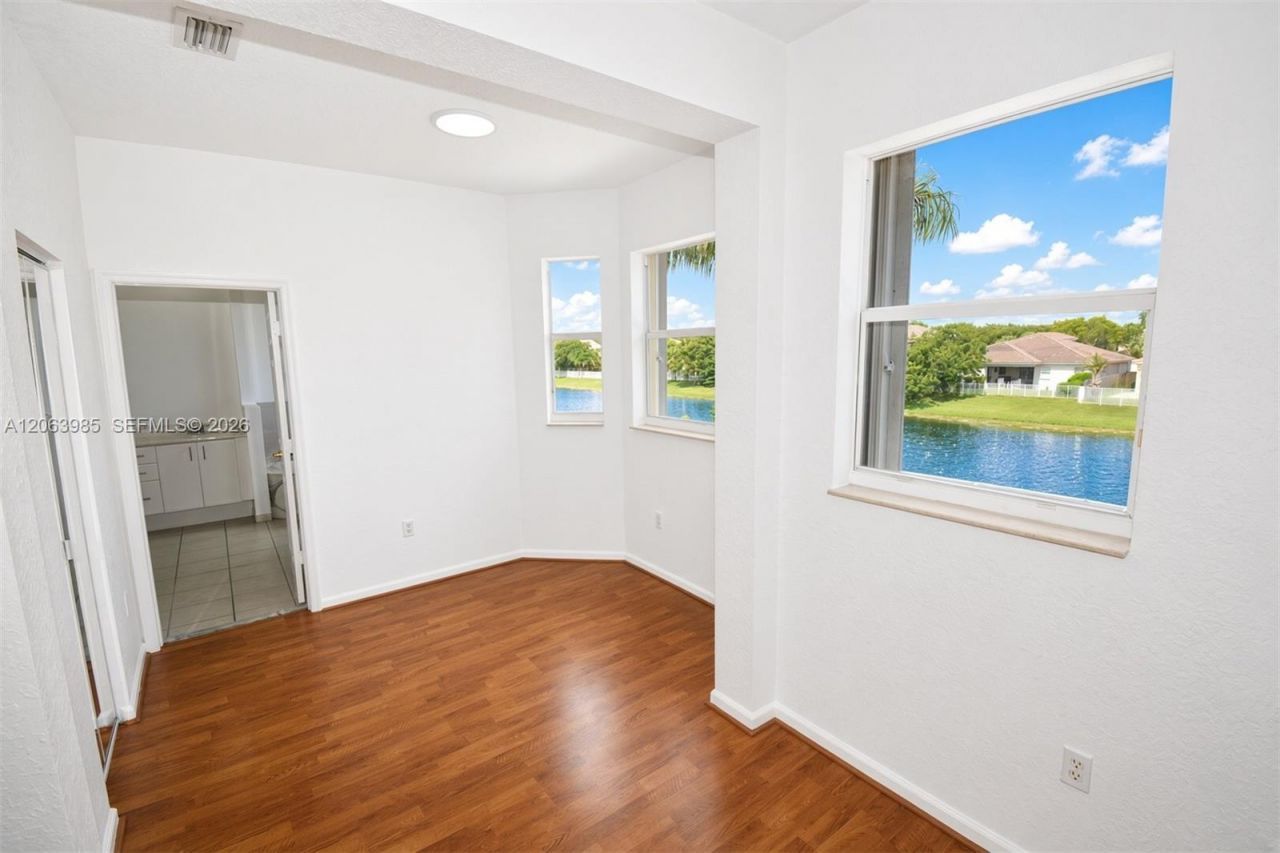 8765 SW 208th St, Cutler Bay, FL 33189 Photo