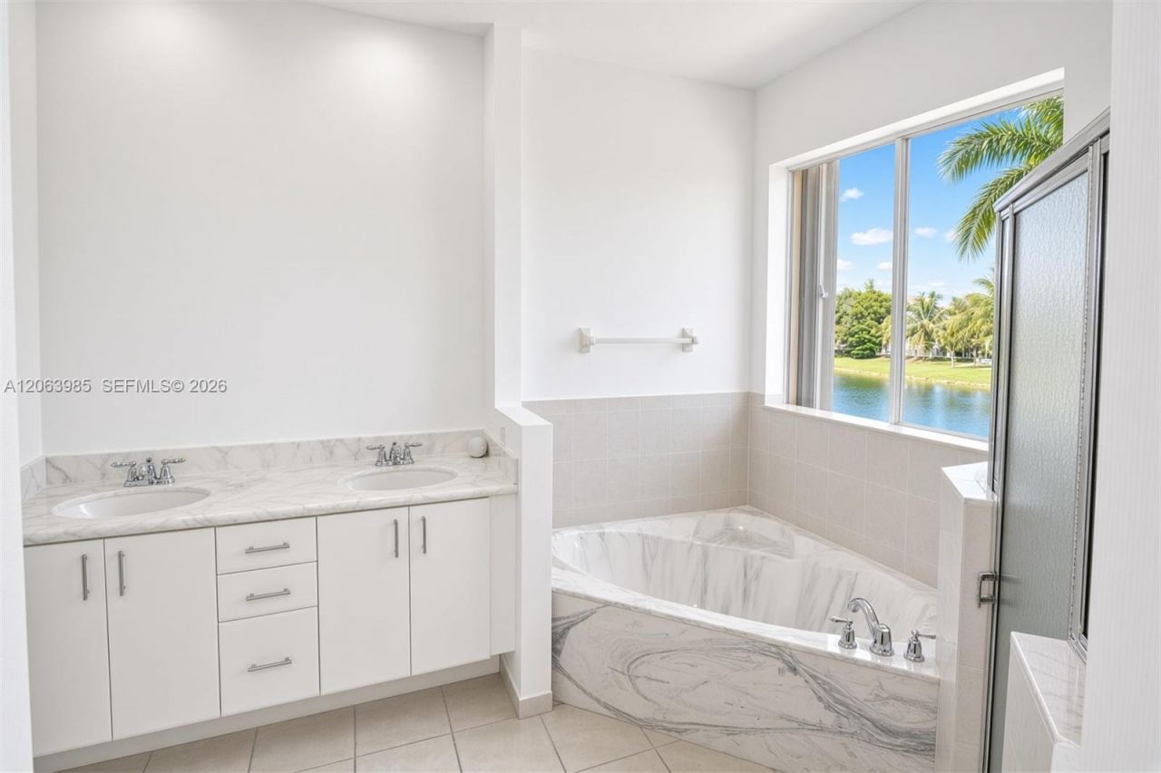 8765 SW 208th St, Cutler Bay, FL 33189 Photo