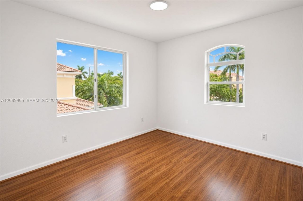 8765 SW 208th St, Cutler Bay, FL 33189 Photo