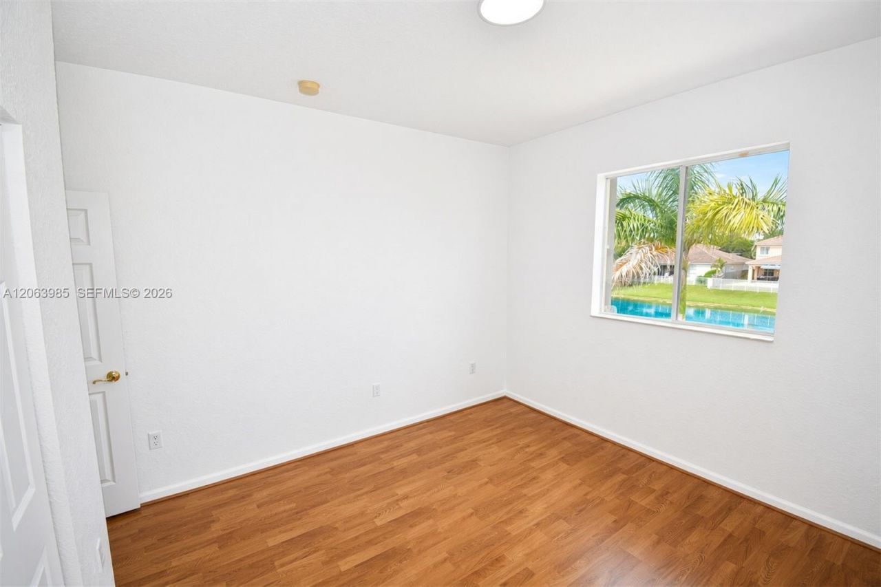 8765 SW 208th St, Cutler Bay, FL 33189 Photo
