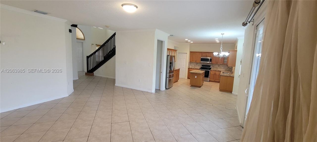 8765 SW 208th St, Cutler Bay, FL 33189 Photo