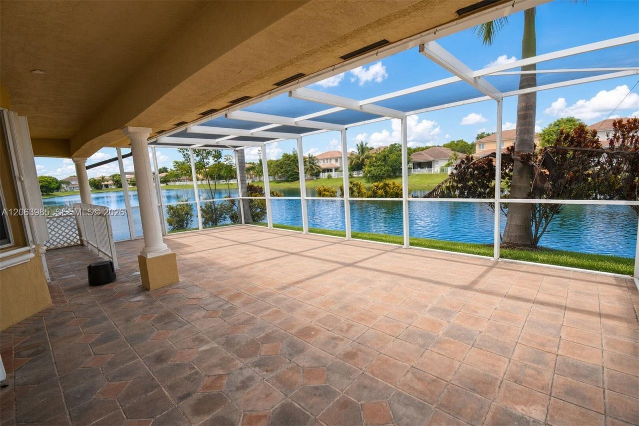 8765 SW 208th St, Cutler Bay, FL 33189 Photo