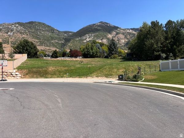 961 E 2050 N, Unit 29, North Ogden, UT 84414