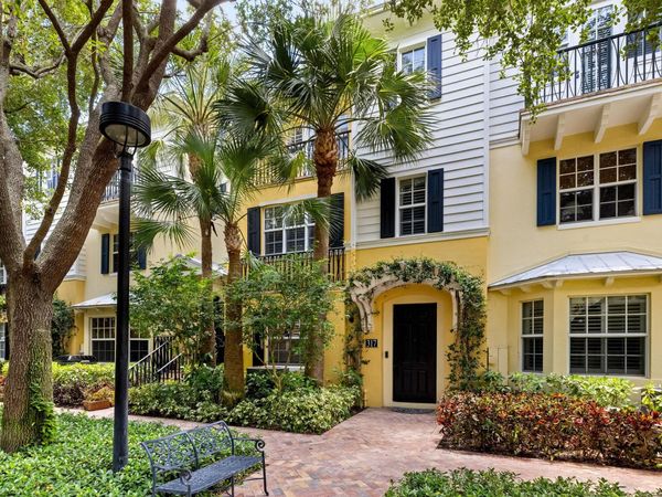 317 S Bromeliad, West Palm Beach, FL 33401