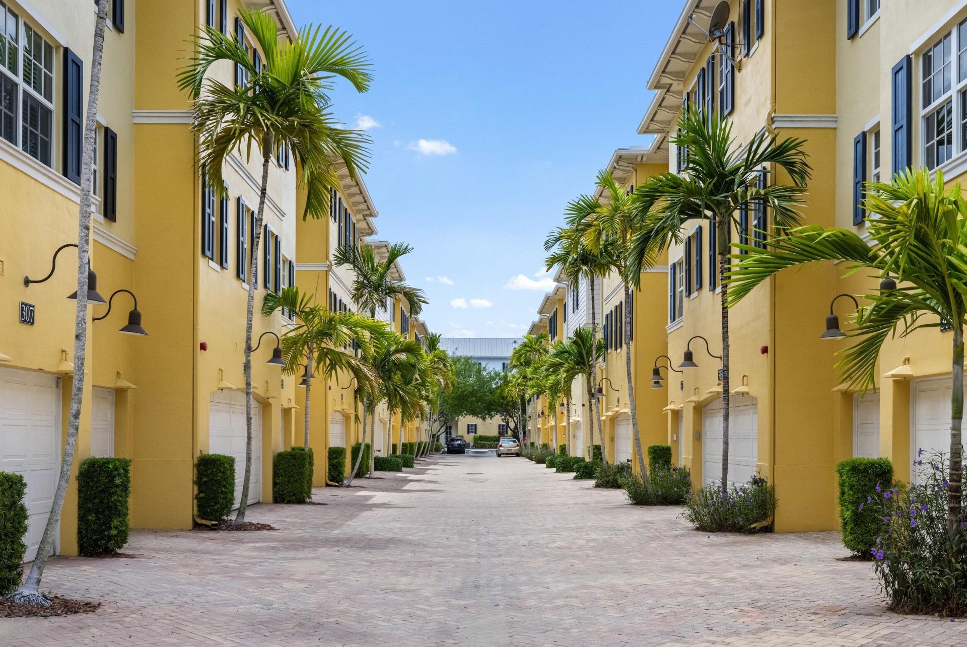 317 S Bromeliad, West Palm Beach, FL 33401 Photo
