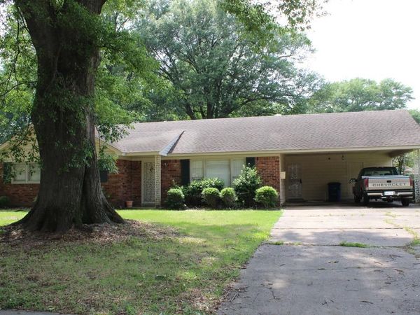 1020 Rich Road, West Memphis, AR 72301