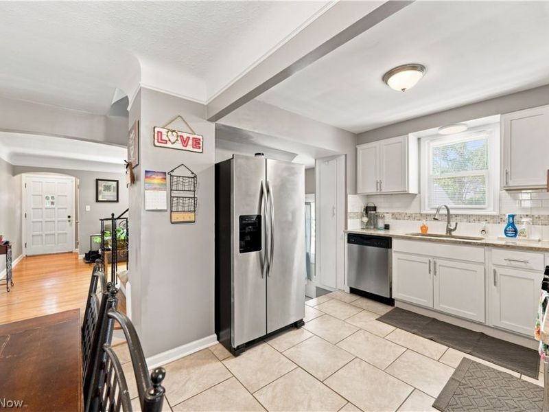 13209 Rockside Road , Garfield Heights, OH 44125 Photo 5