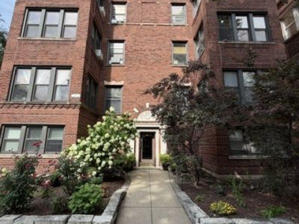 4902 N Rockwell Street, Unit 2S, Chicago, IL 60625