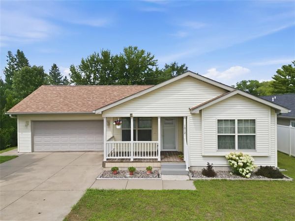 1012 Bartlett Avenue, Altoona, WI 54720