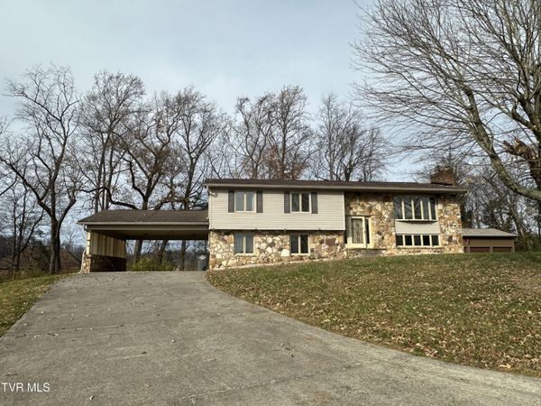 124 Arlington Circle, Kingsport, TN 37663