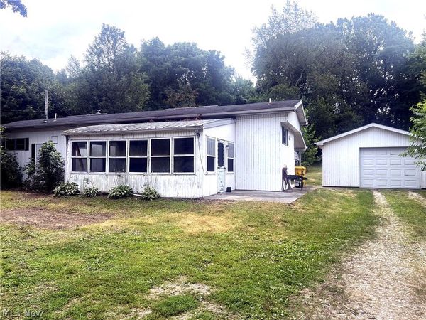 4300 Creek Road , Conneaut, OH 44030