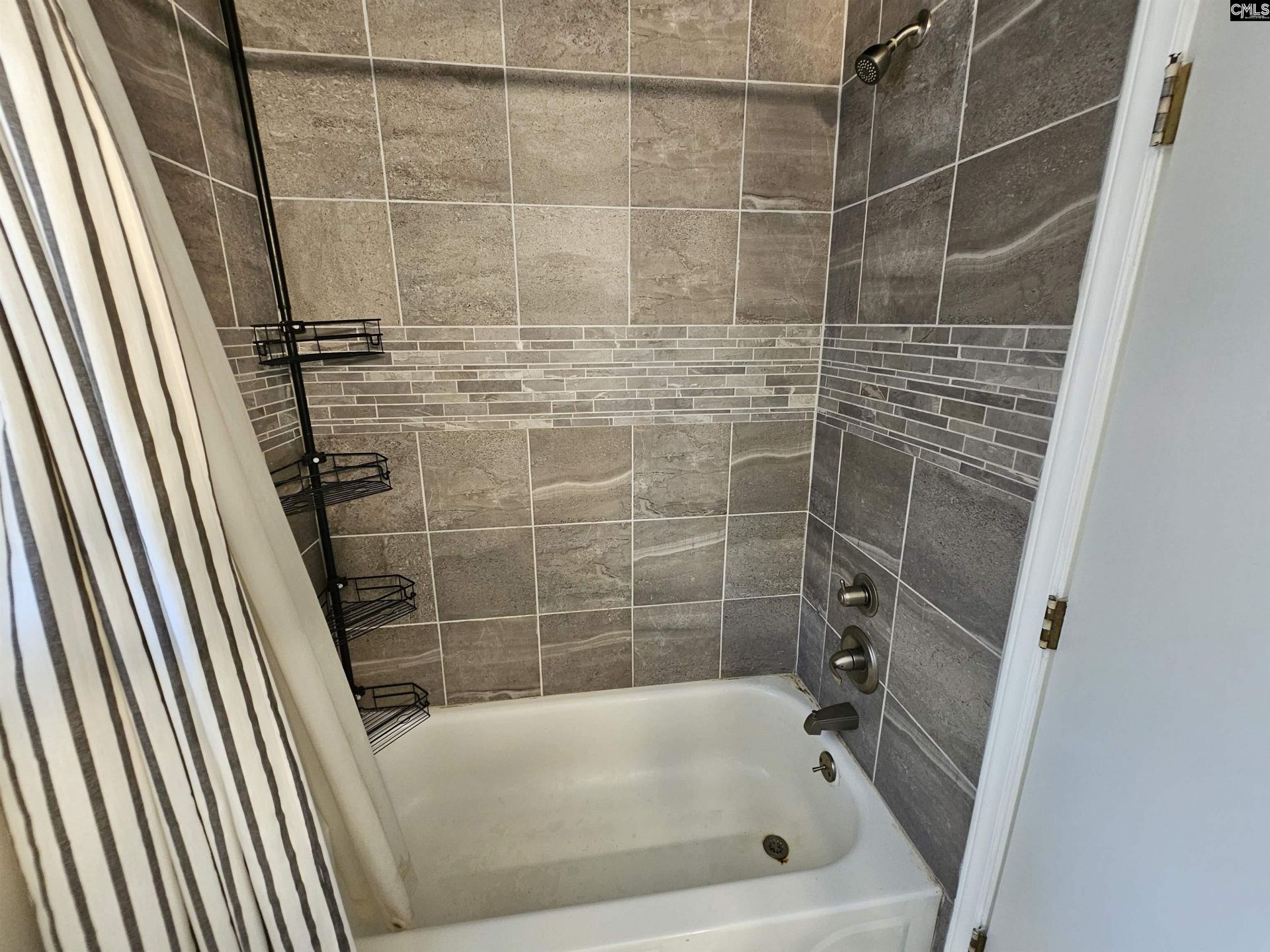802 Kilbourne Road  Photo 12
