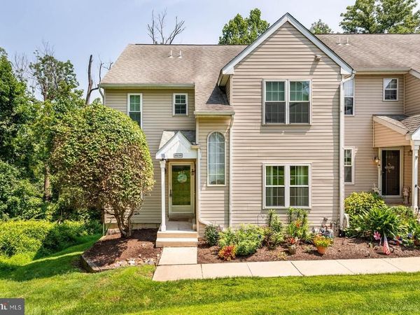 400 DERRY DRIVE, Unit 400, ASTON, PA 19014