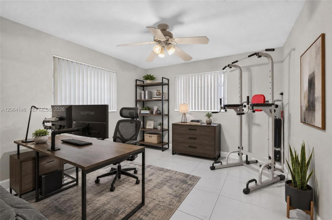 210 E 10th St, Hialeah, FL 33010 Photo