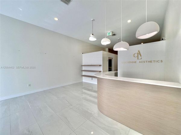 1400 Ponce De Leon Blvd , Coral Gables, FL 33134