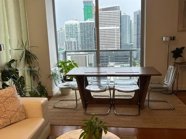 1060 Brickell Ave , Unit 2717, Miami, FL 33131